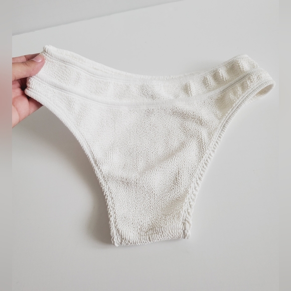 Love & Bikinis White Turks & Caicos Bottoms One Size - Picture 6 of 9